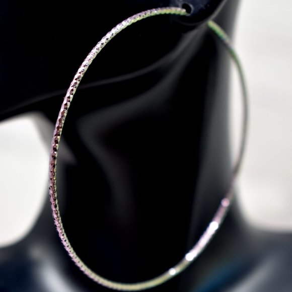 2.75" HOLOGRAM IRIDESCENT TEXTURED ENDLESS HOOP - Picture 7 of 10